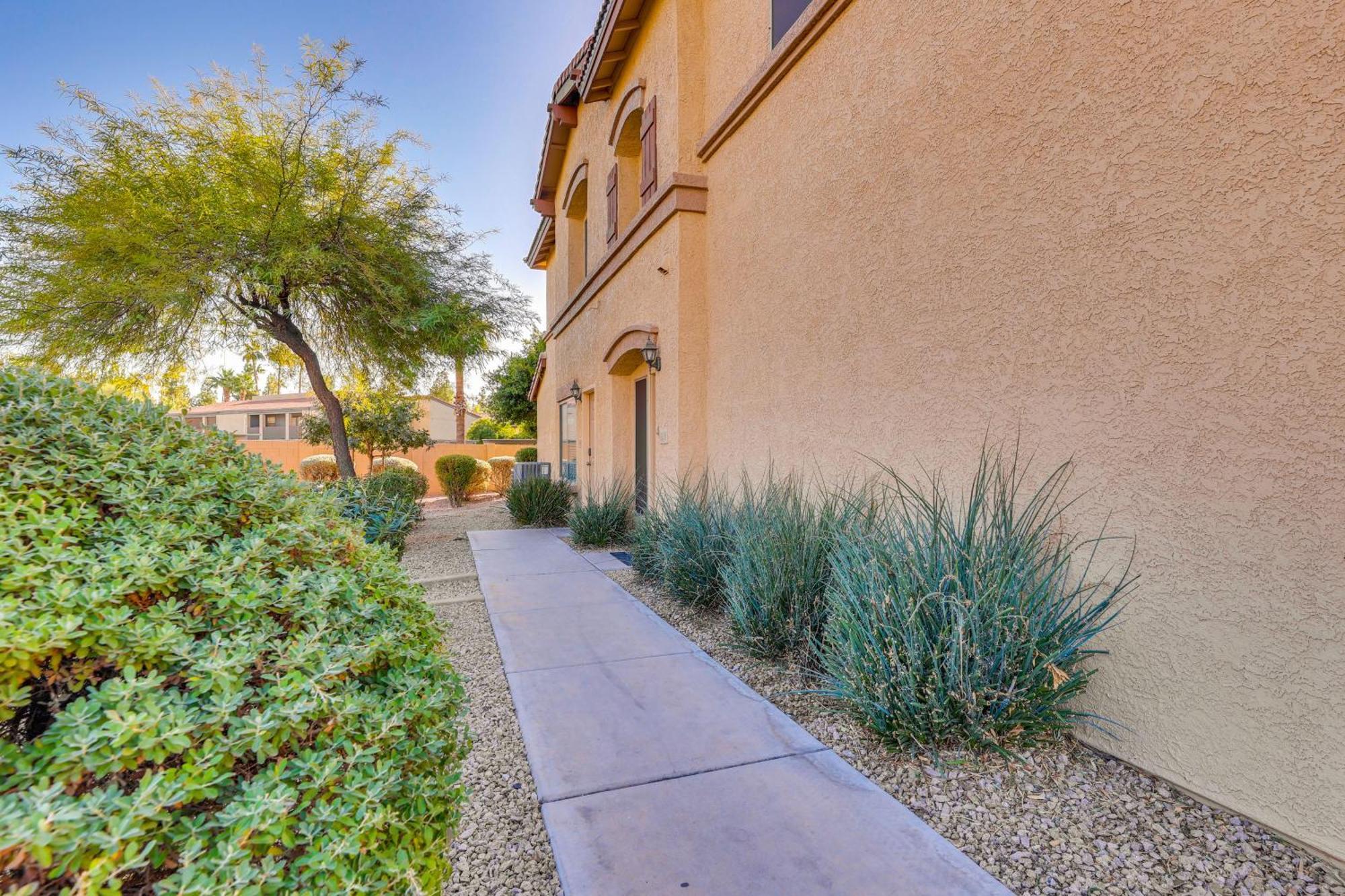 3 Mi To Dtwn Mesa Townhome With Patio Exteriör bild